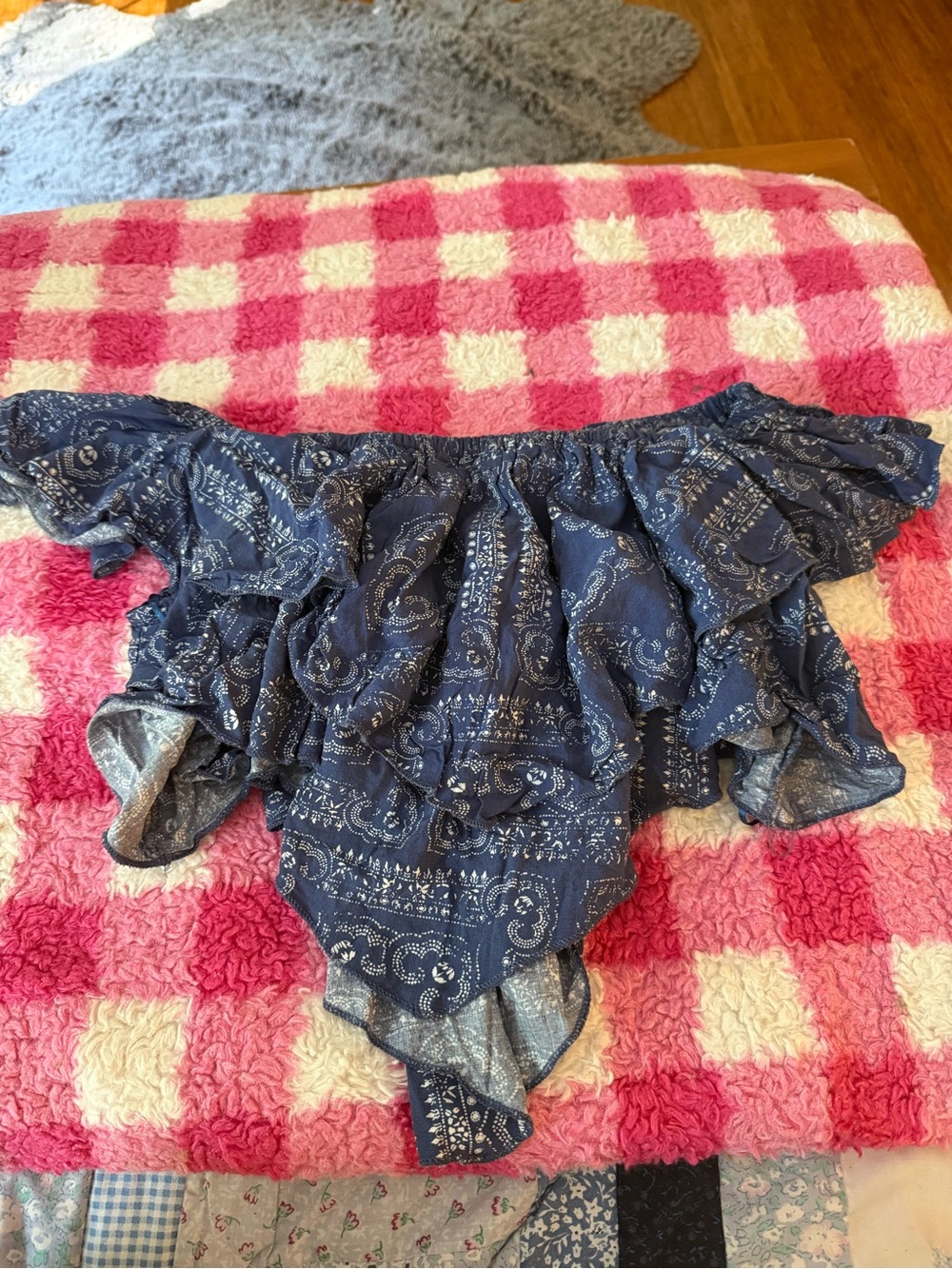 Ocean drive Blue Paisley Off-Shoulder ruffle top